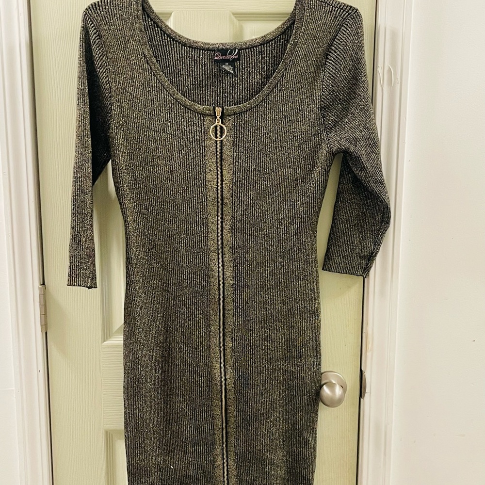 Questions Black and Gold Zipper Bodycon Midi Dress-Size 2X